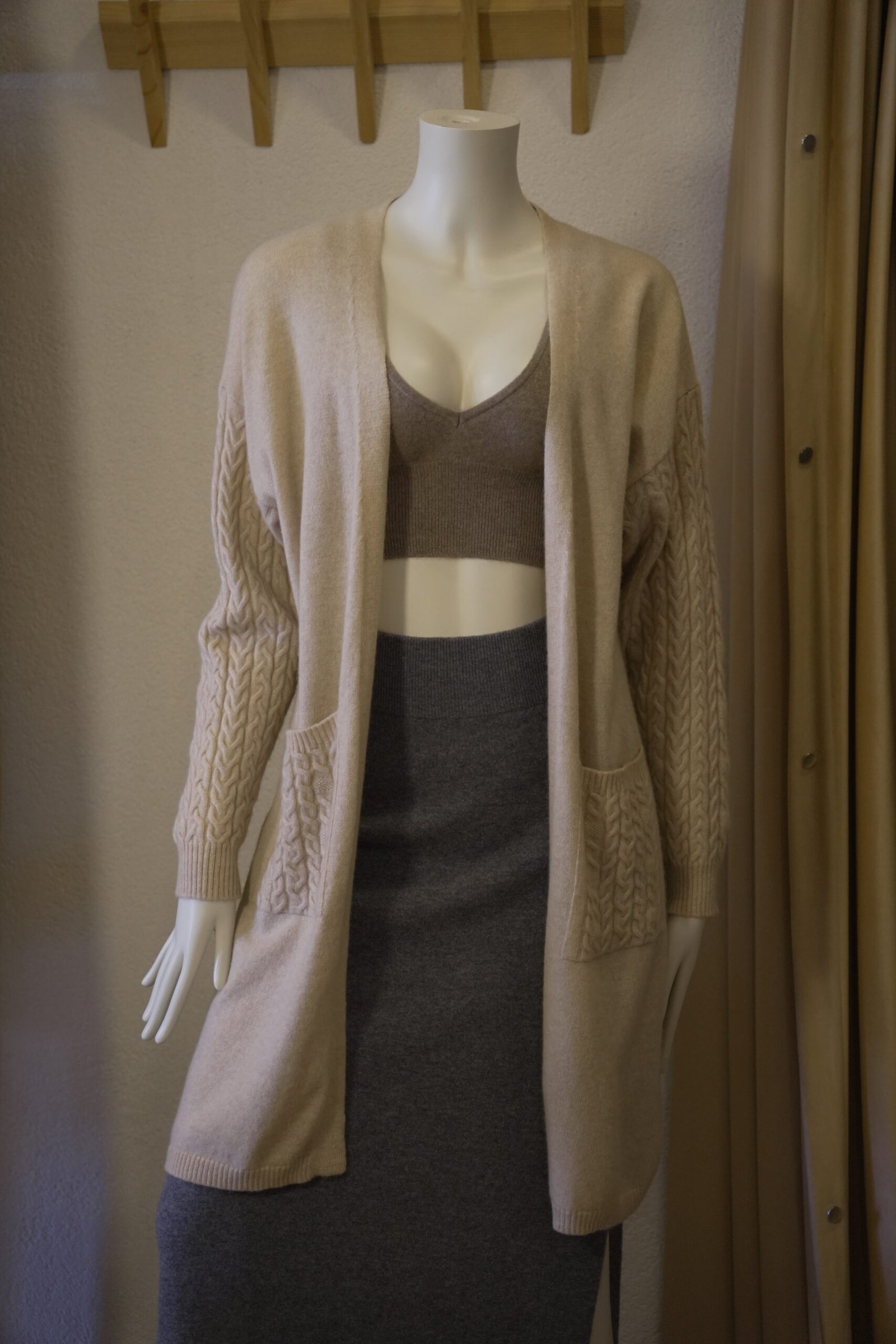 WOMEN'S %100 CASHMERE LONG CARDIGAN WITH OUTER POCKET 12-233A
